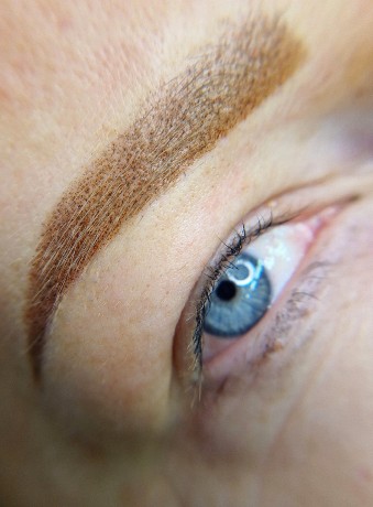 PMU pudrové obočí / permanentní make-up 9